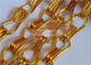 Altın renkli alüminyum zincir sinek perdeleri, oda ve alan ayırıcı olarak kullanılır.